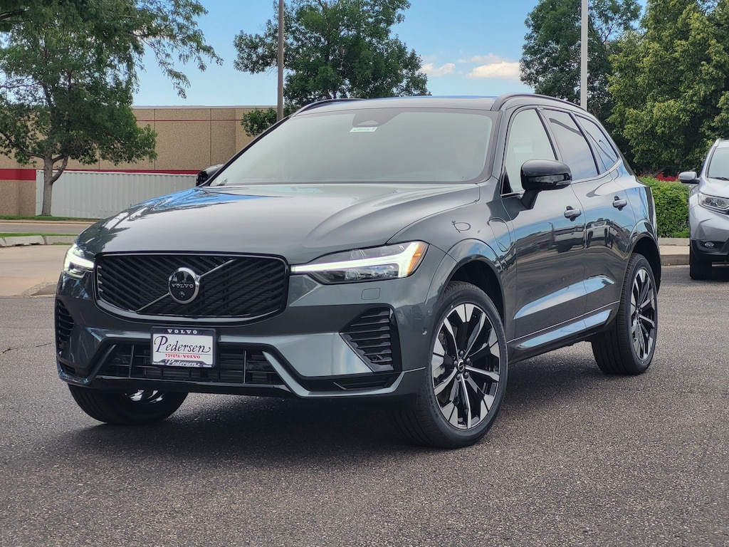 New 2026 Volvo XC60 plug-in hybrid T8 Plus SUV