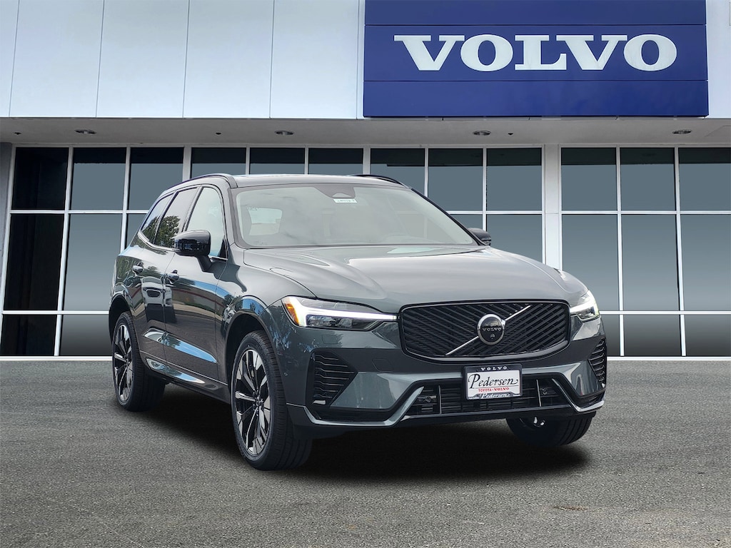 New 2026 Volvo XC60 plug-in hybrid T8 Plus SUV