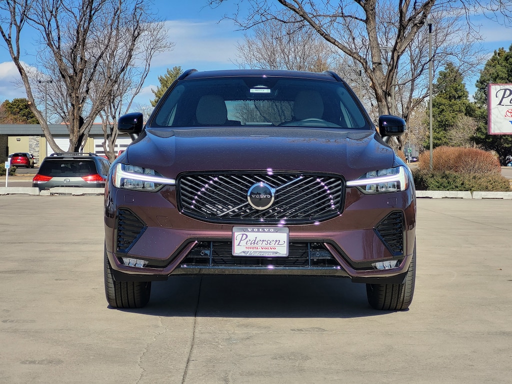 New 2026 Volvo XC60 B5 Core SUV