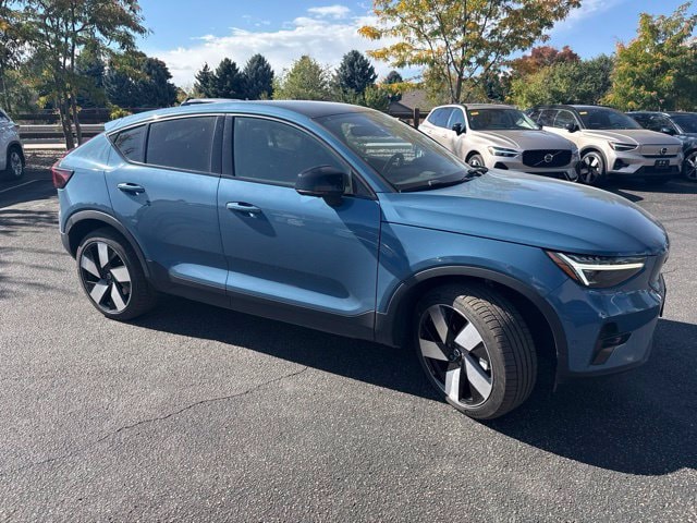 2023 Volvo C40