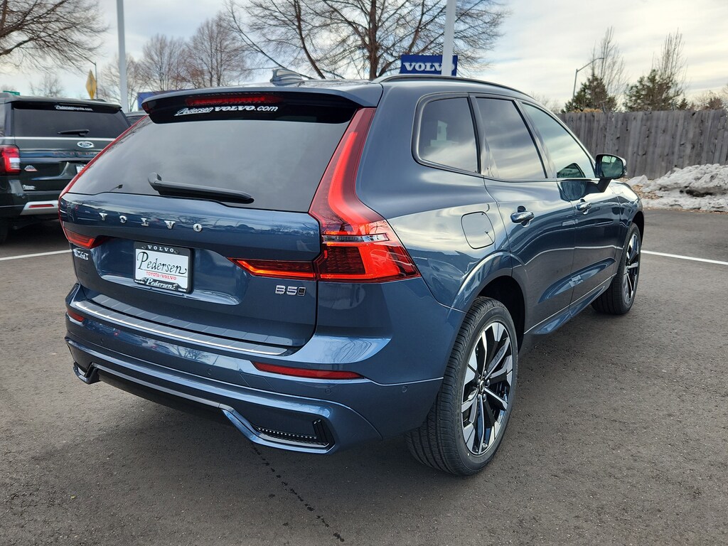 New 2026 Volvo XC60 B5 Plus SUV