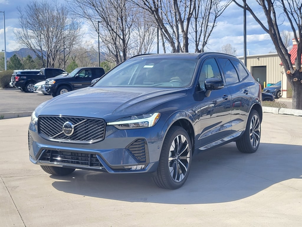 New 2026 Volvo XC60 B5 Plus SUV