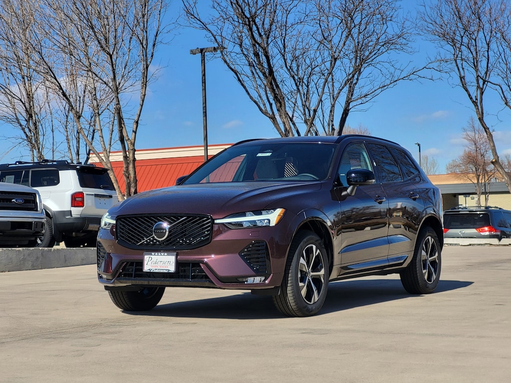 New 2026 Volvo XC60 B5 Core SUV