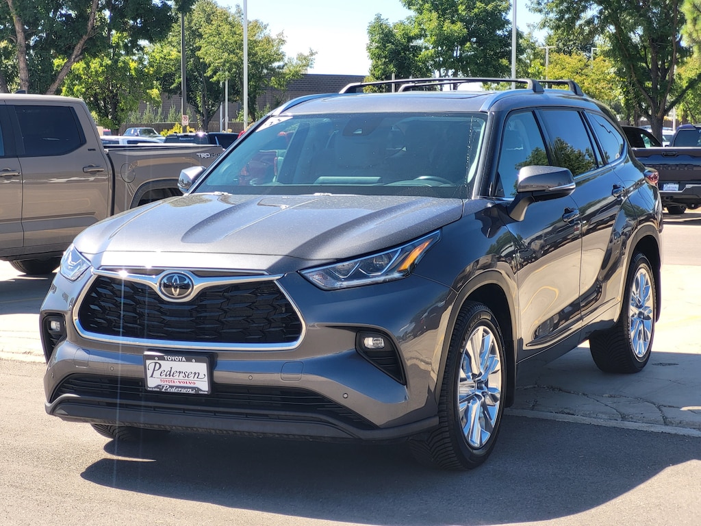 Used 2023 Toyota Highlander Limited Limited AWD