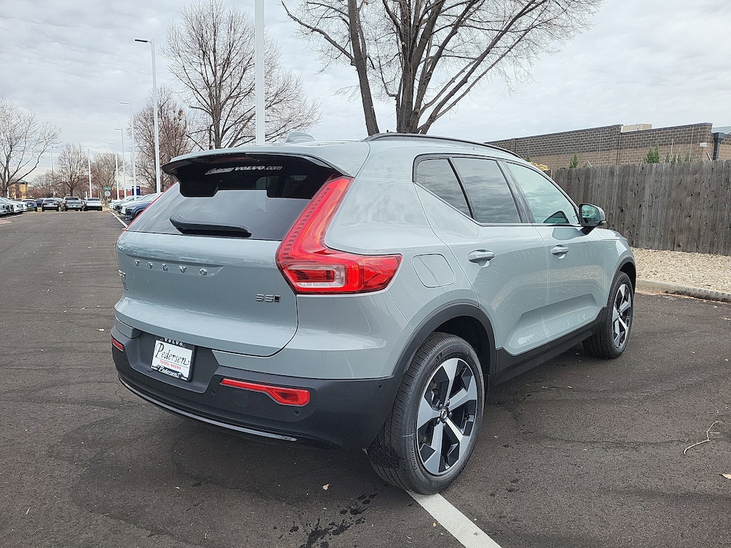 New 2026 Volvo XC40 B5 Plus SUV