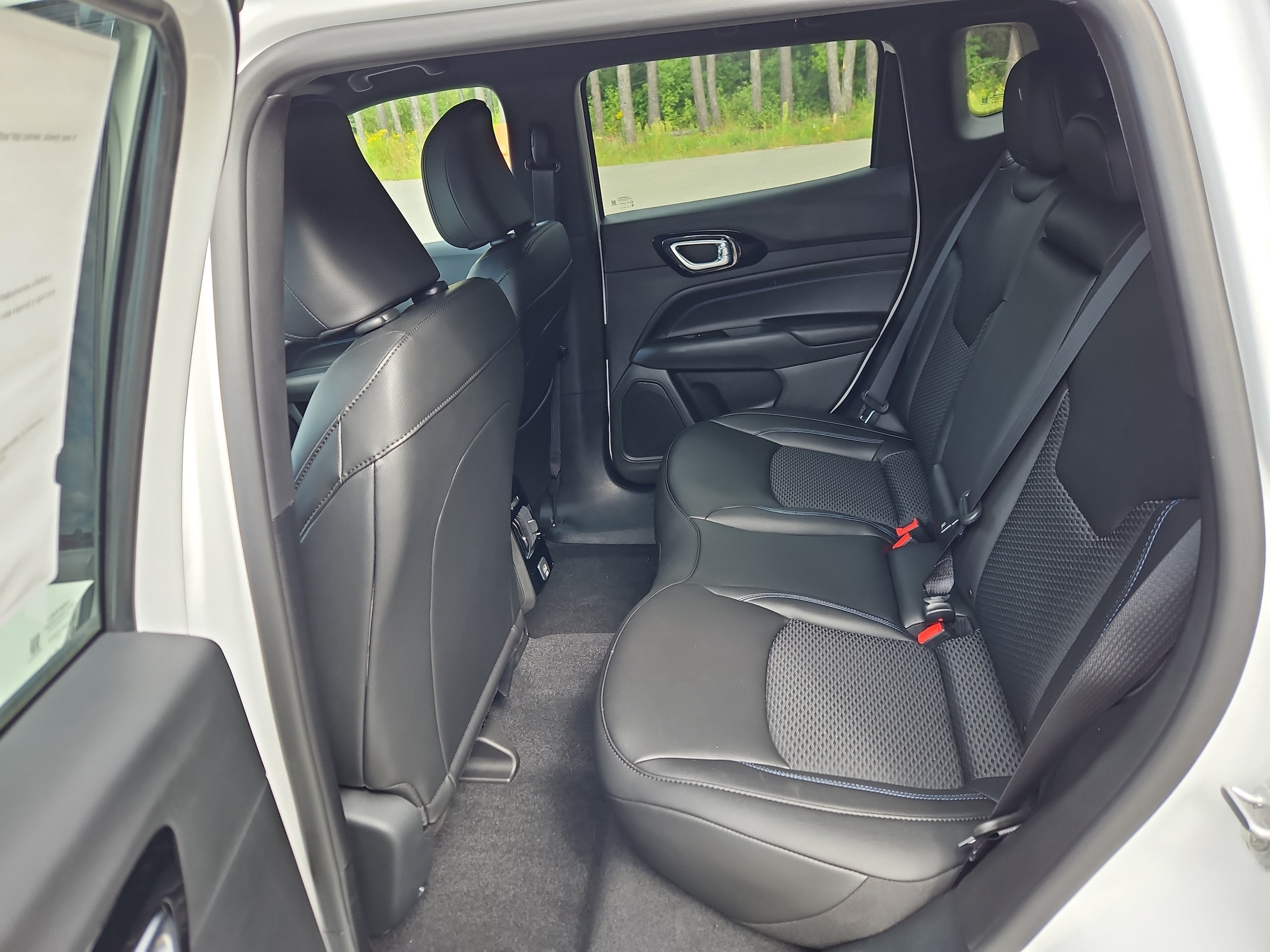 2026 Jeep Compass Latitude Altitude - Photo 10