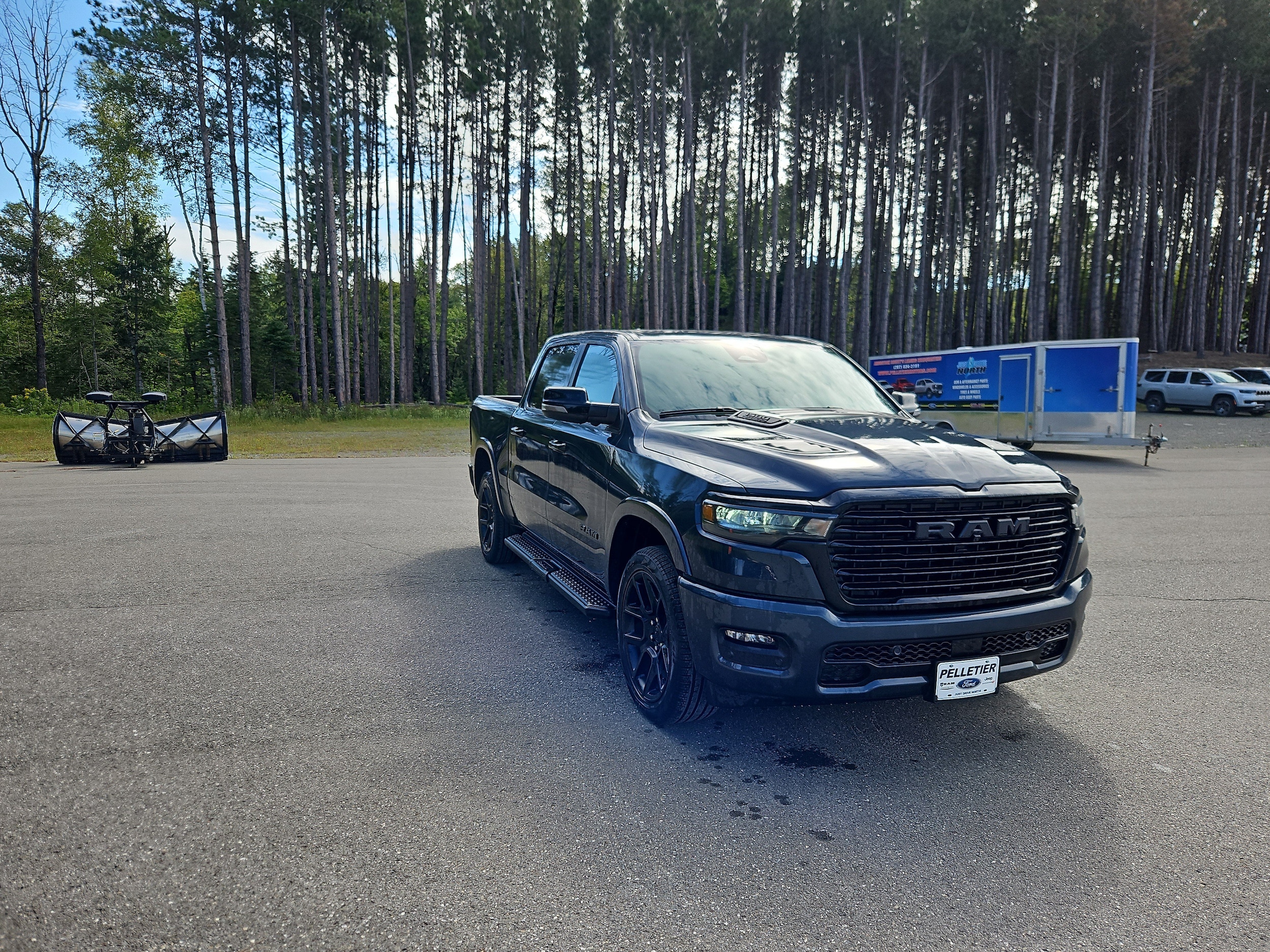 2026 RAM 1500 Laramie - Photo 3