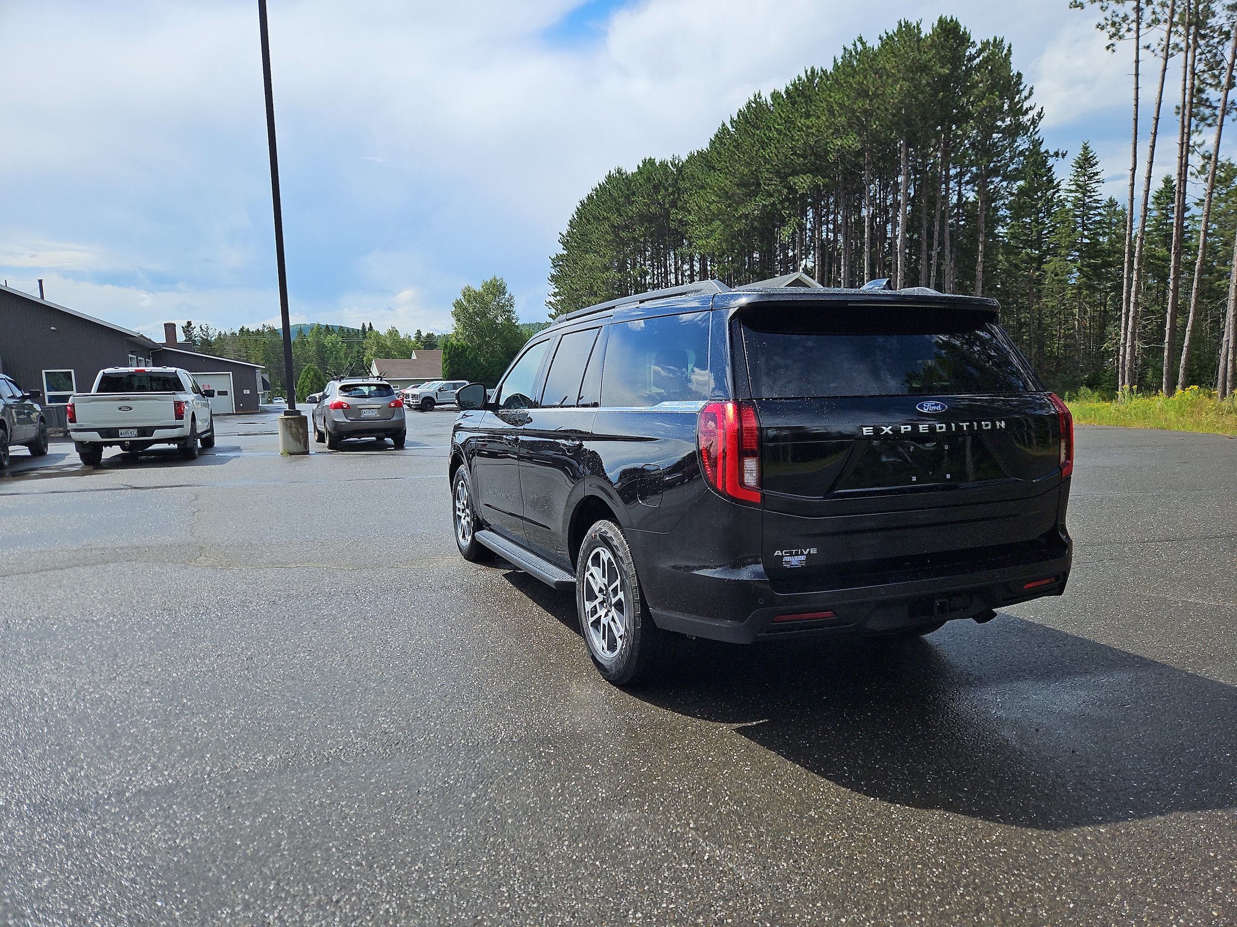 2026 Ford Expedition Active - Photo 7