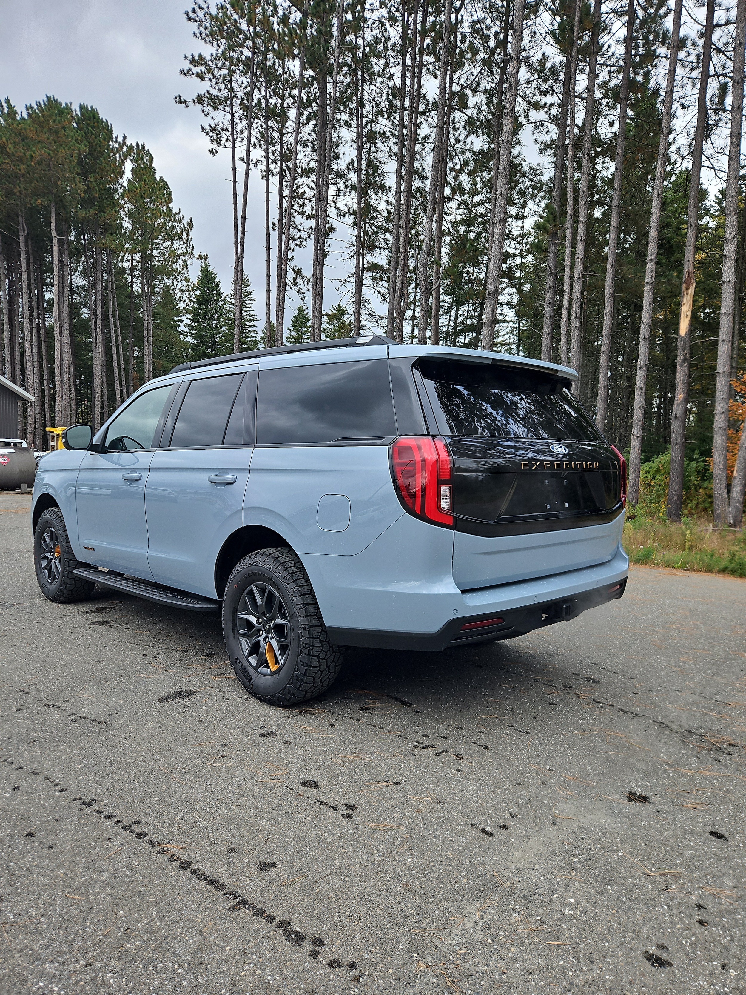 2027 Ford Expedition Tremor - Photo 4