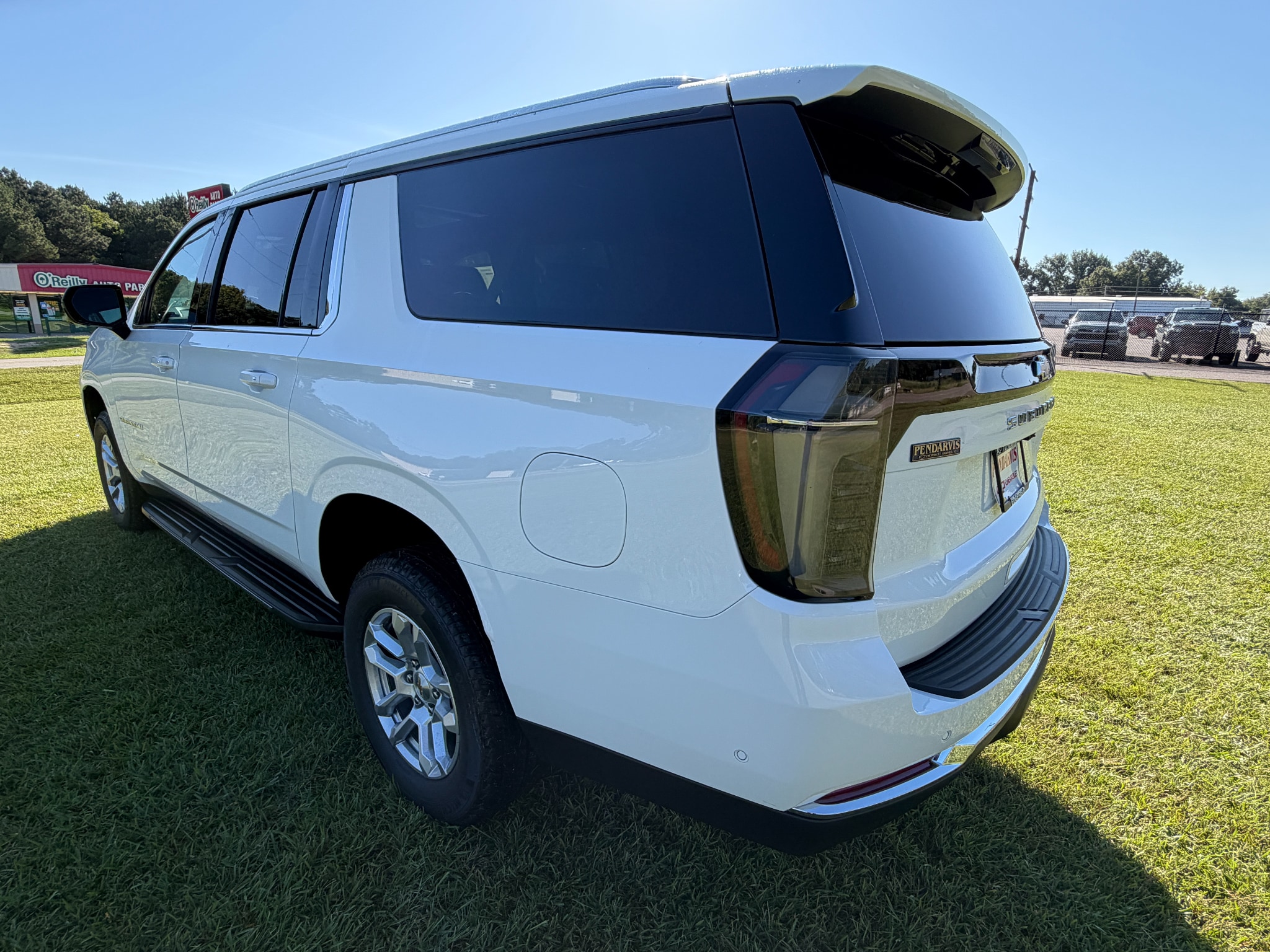 2026 Chevrolet Suburban LT - Photo 27