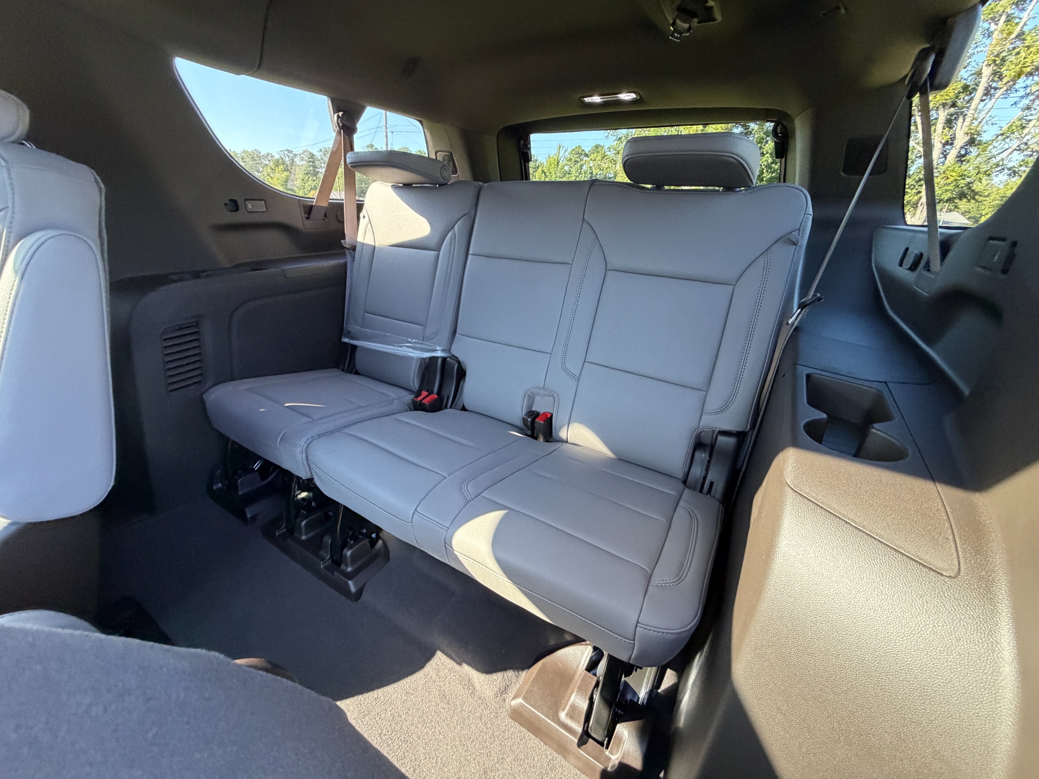 2026 Chevrolet Suburban LT - Photo 23