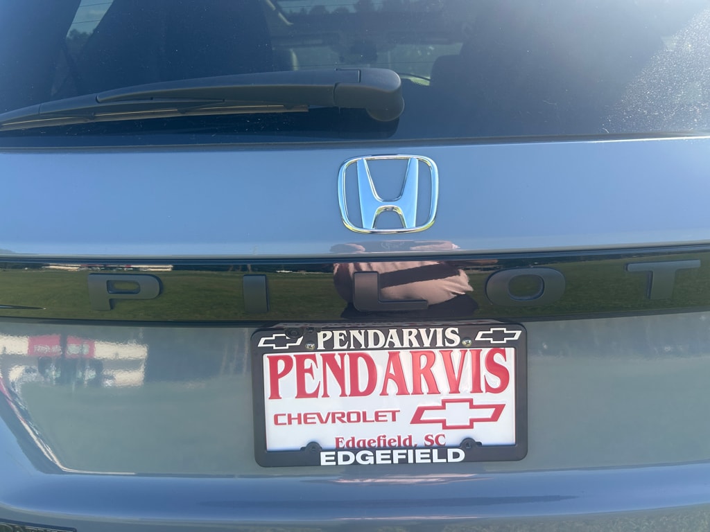 Used 2025 Honda Pilot Elite SUV