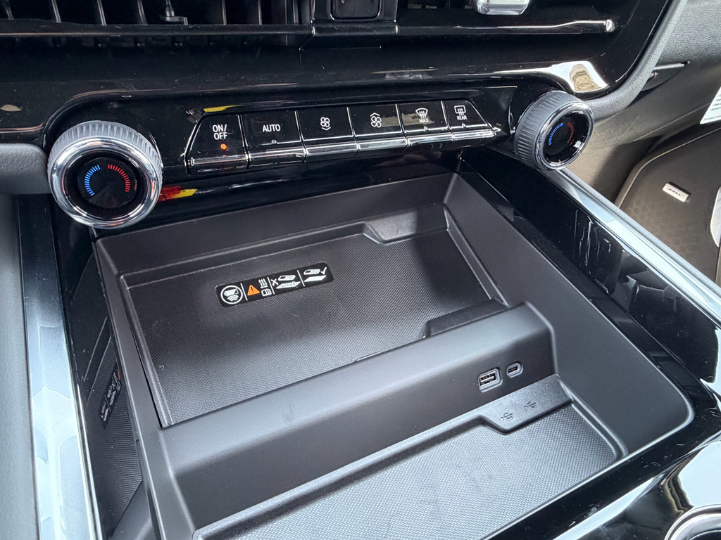 2026 Chevrolet Tahoe Premier - Photo 11