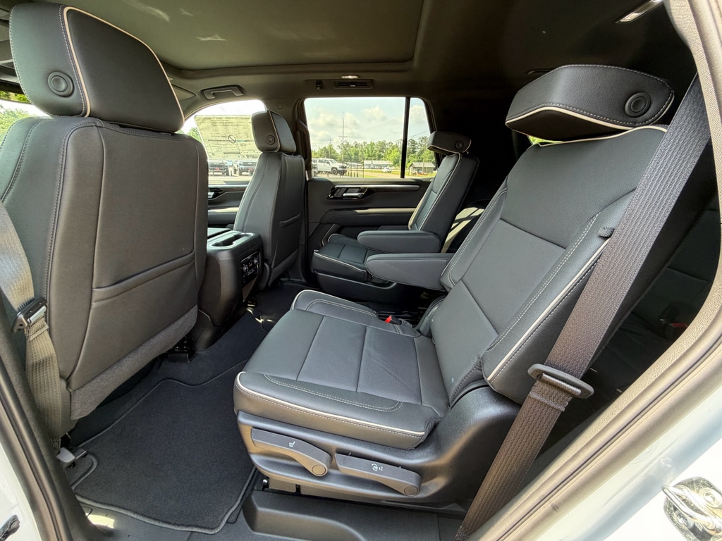 2026 Chevrolet Tahoe Premier - Photo 18
