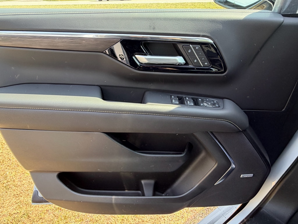 2026 Chevrolet Tahoe Premier - Photo 12