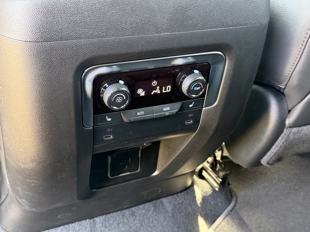 2026 Chevrolet Tahoe Premier - Photo 22