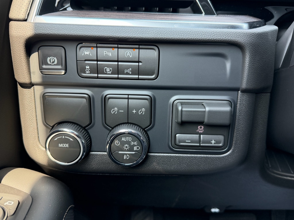 2026 Chevrolet Tahoe Premier - Photo 9