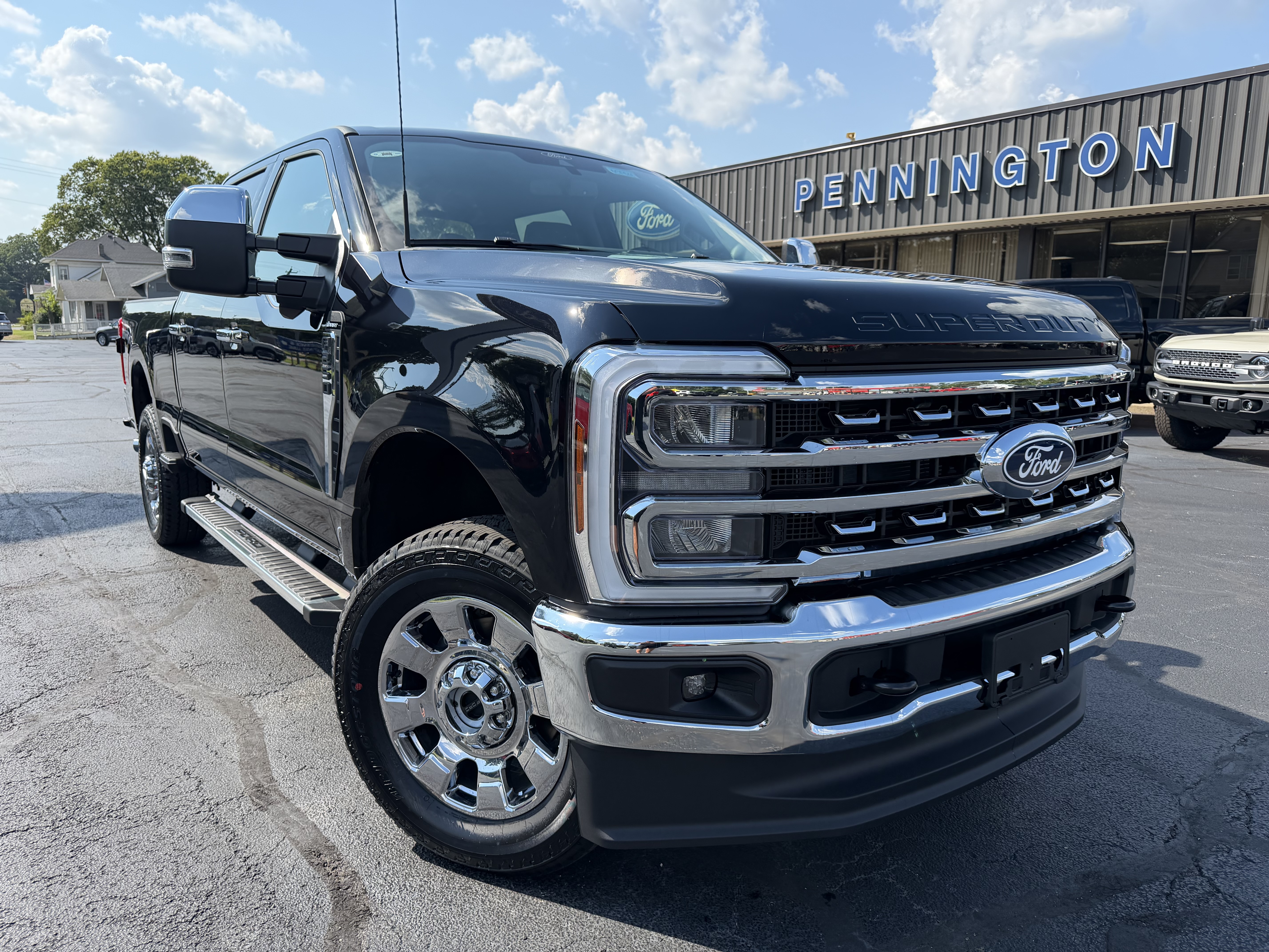 2027 Ford F-250 Lariat TRUCK