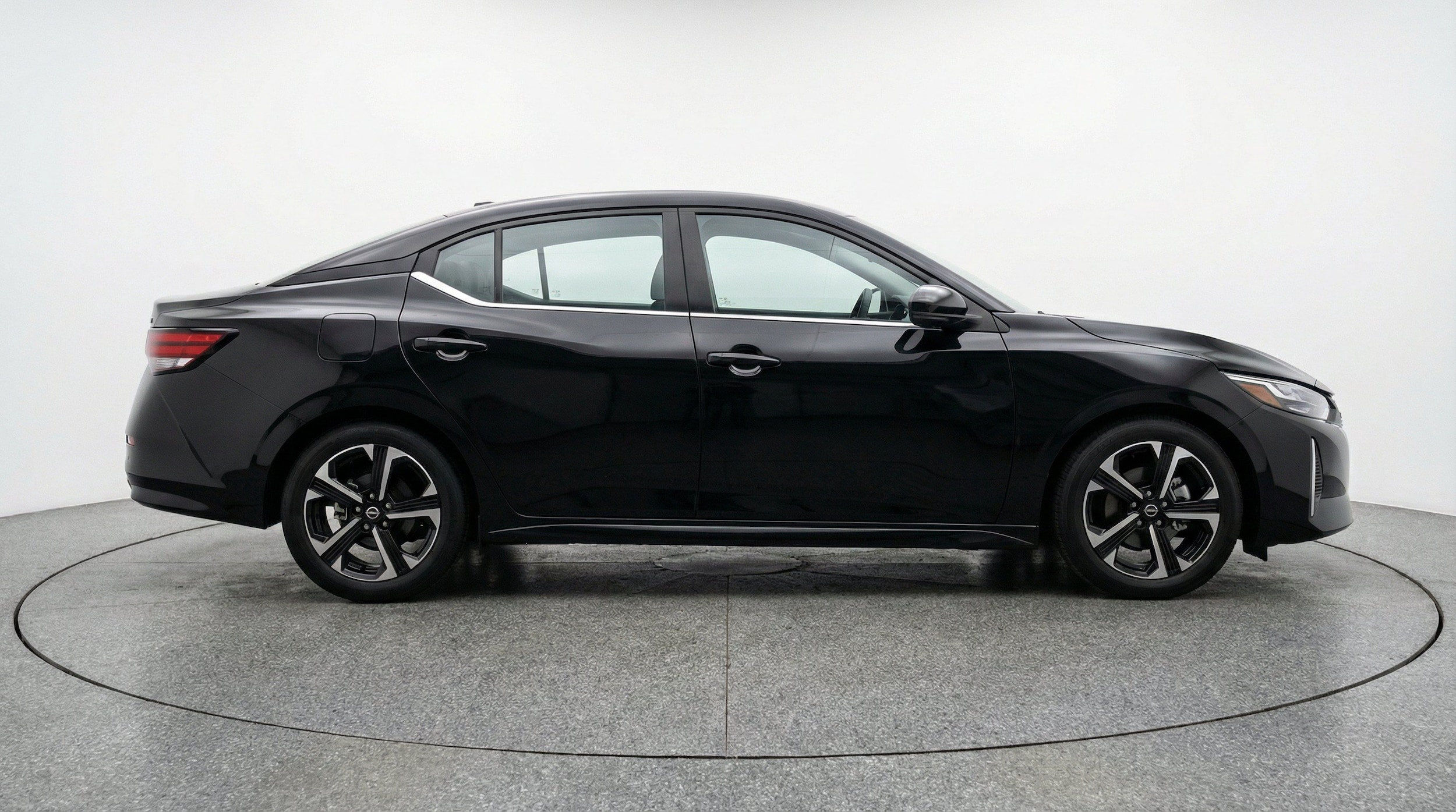 Thumbnail: 2025 Nissan Sentra - 11