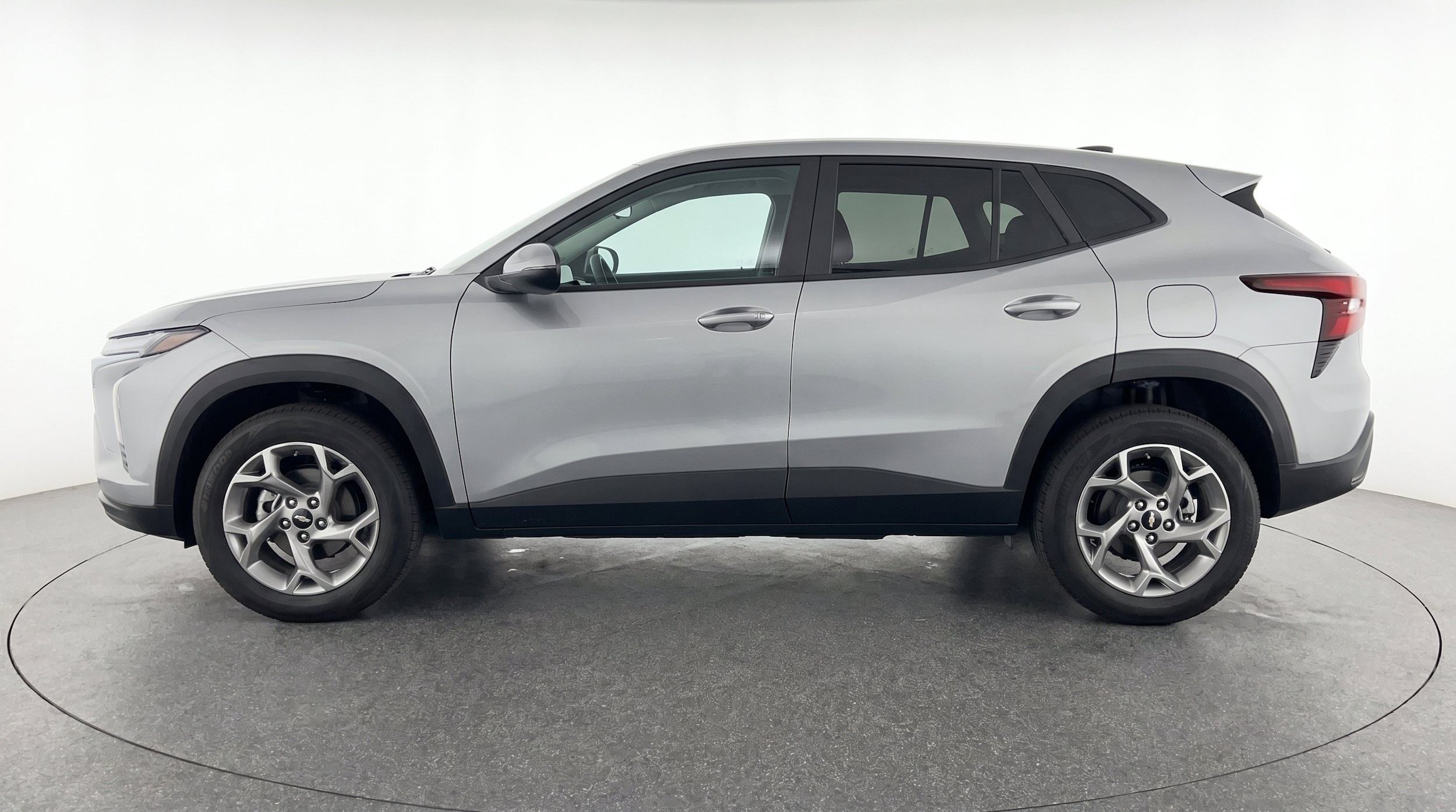 Thumbnail: 2025 Chevrolet Trax - 5