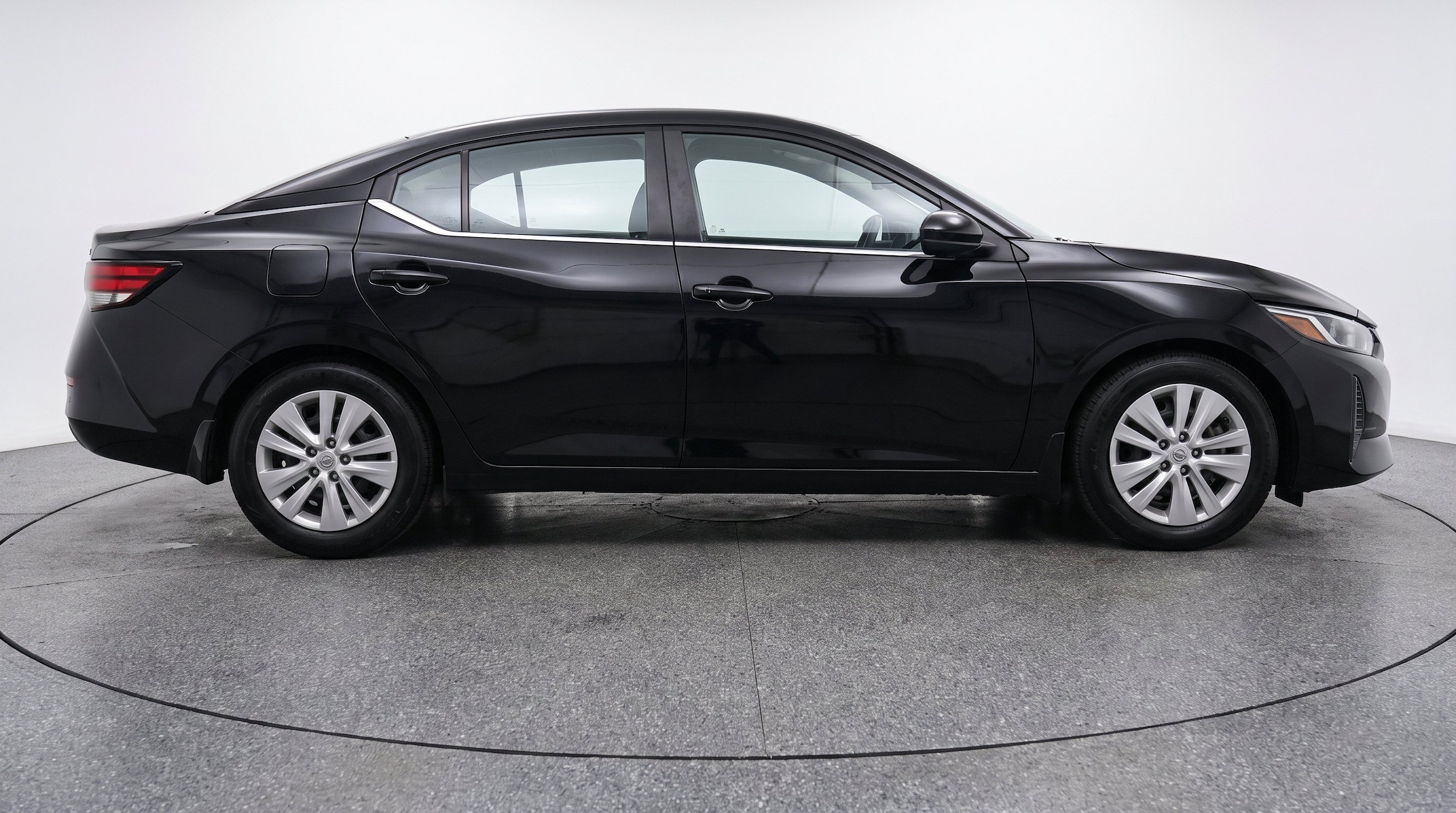 Thumbnail: 2025 Nissan Sentra - 10