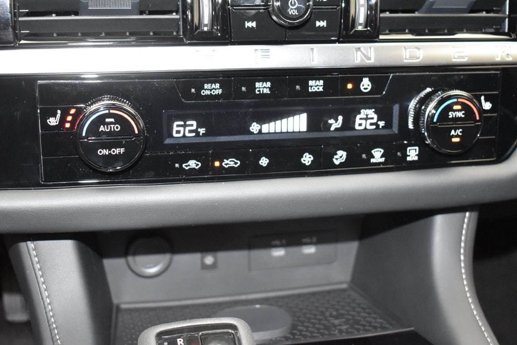 2026 Nissan Pathfinder SL - Photo 20