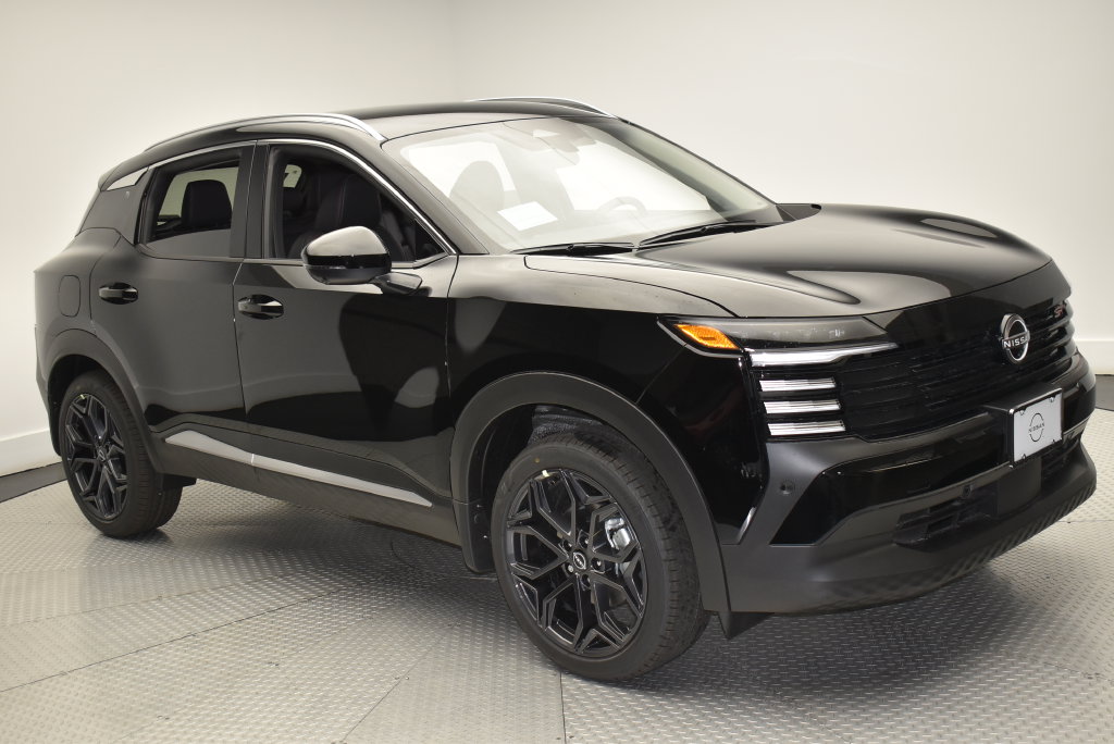 New 2027 Nissan Kicks SR SUV