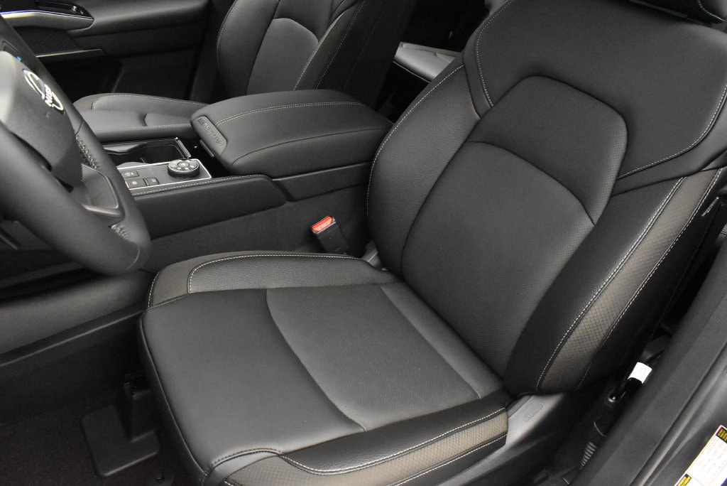 2026 Nissan Pathfinder SL - Photo 12