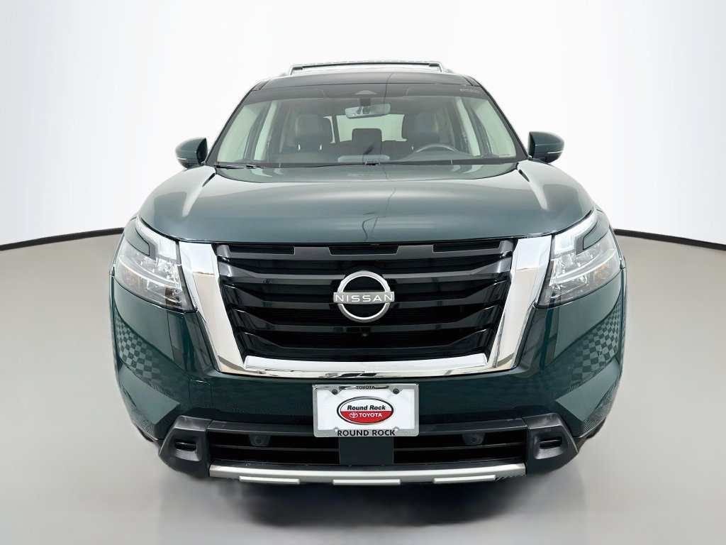 Used 2024 Nissan Pathfinder SL SUV