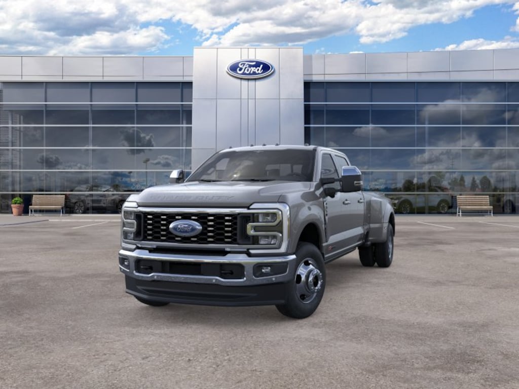 New 2026 Ford Super Duty F-350 DRW LARIAT LARIAT 4WD Crew Cab 8 Box