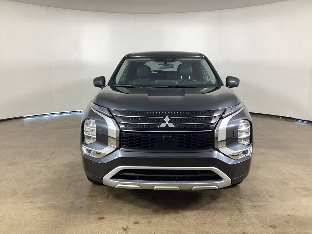 Used 2024 Mitsubishi Outlander SE SUV