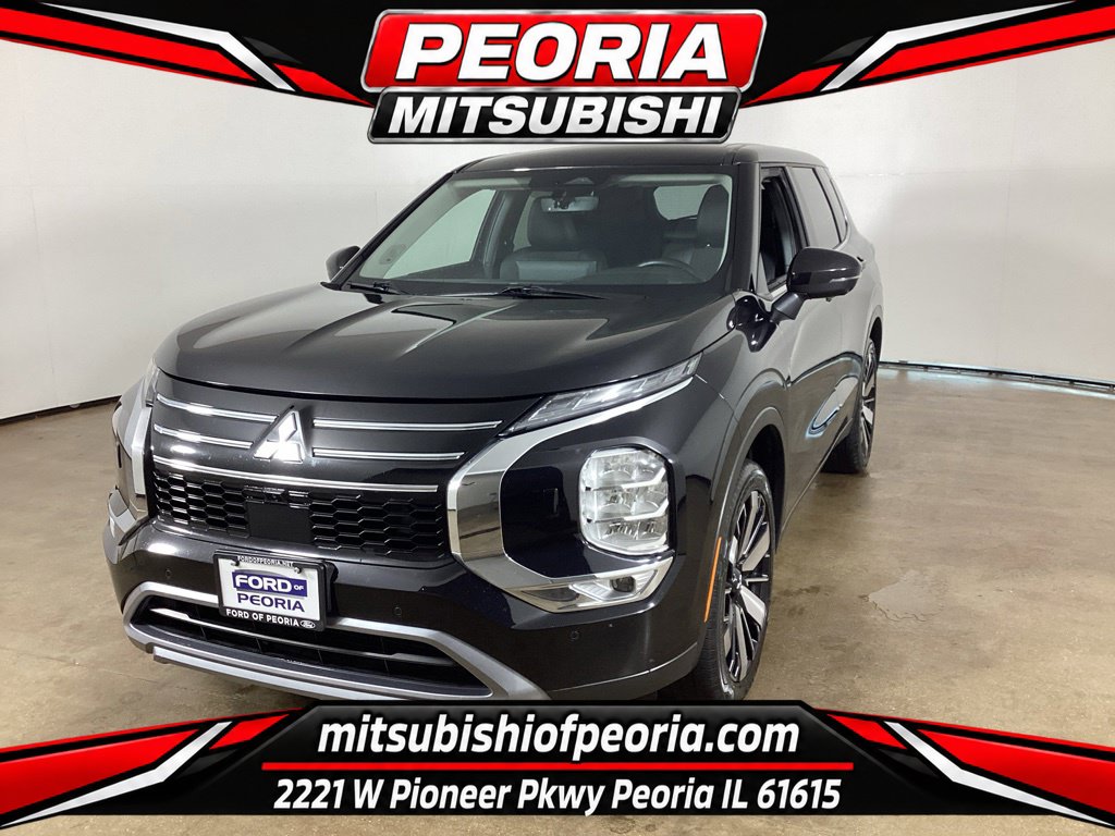 Used 2025 Mitsubishi Outlander SE SUV
