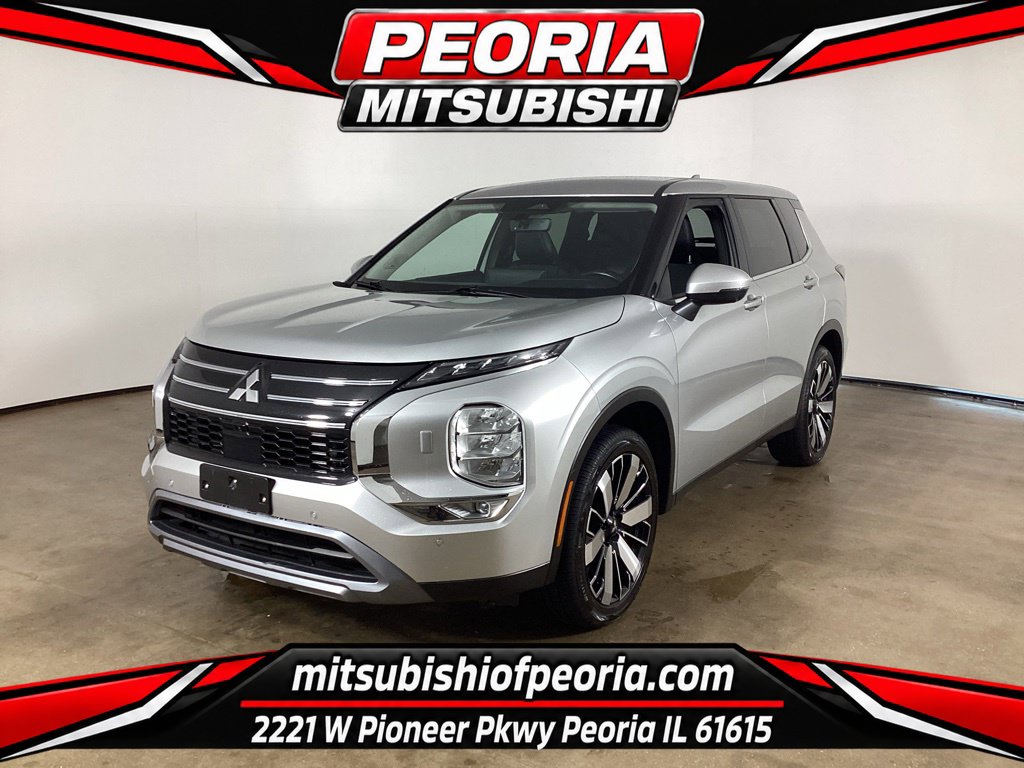 Used 2025 Mitsubishi Outlander SE SUV