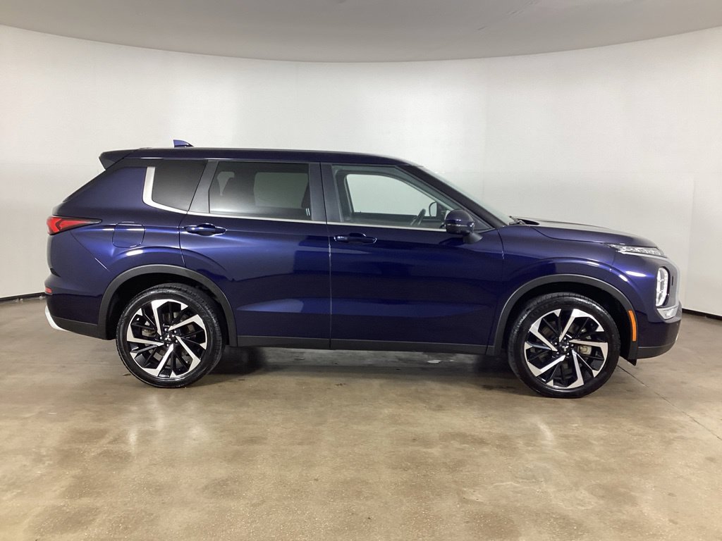 Used 2024 Mitsubishi Outlander SE SUV