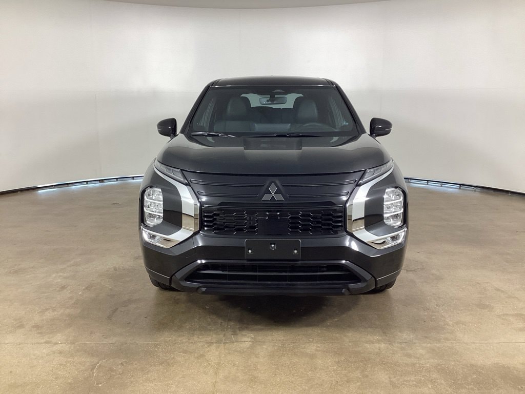 New 2026 Mitsubishi Outlander LE SUV
