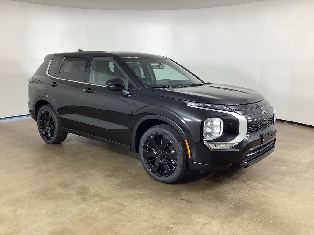 New 2026 Mitsubishi Outlander LE SUV