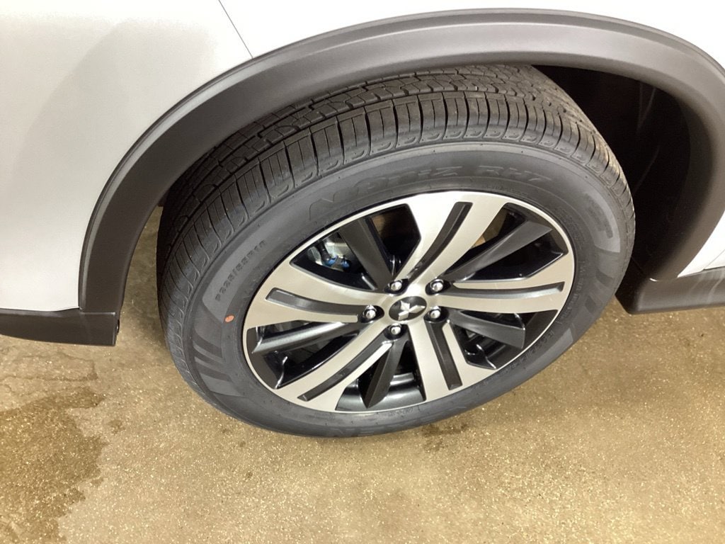 2026 Mitsubishi Outlander Sport ES - Photo 25