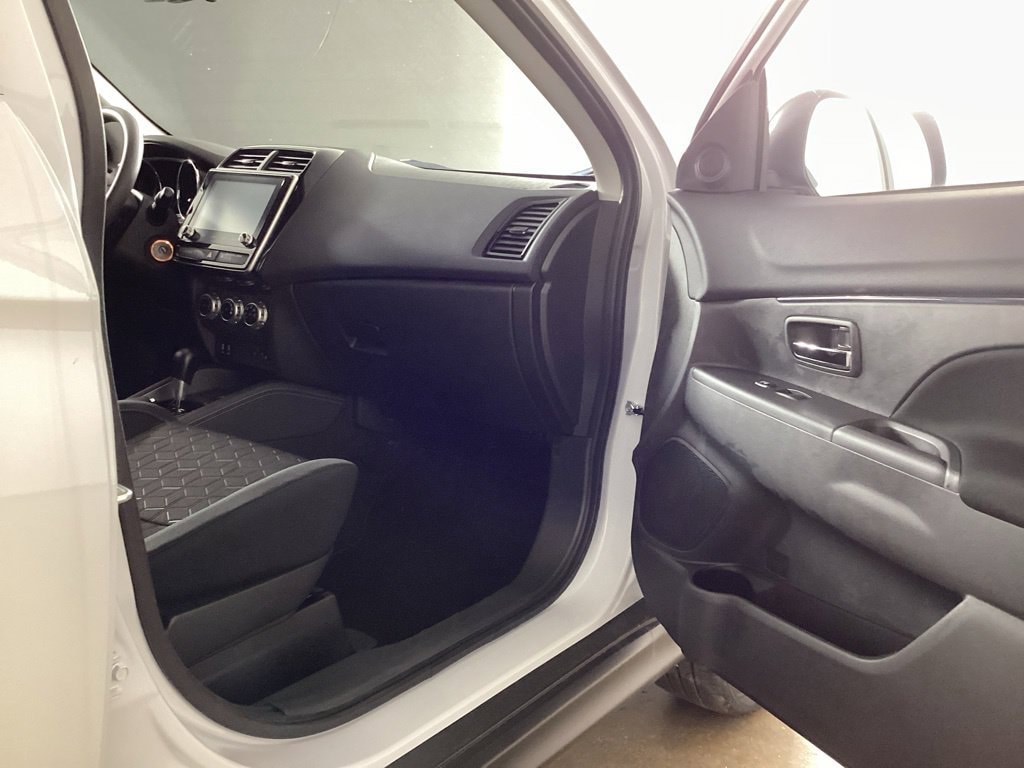 2026 Mitsubishi Outlander Sport ES - Photo 17
