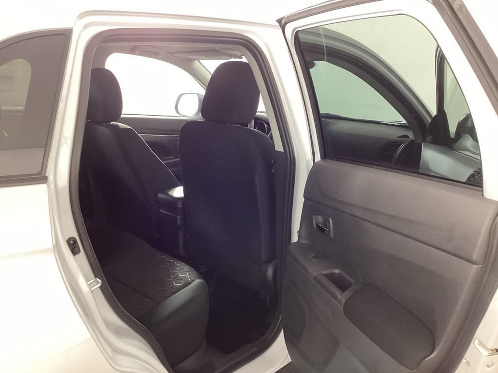 2026 Mitsubishi Outlander Sport ES - Photo 18