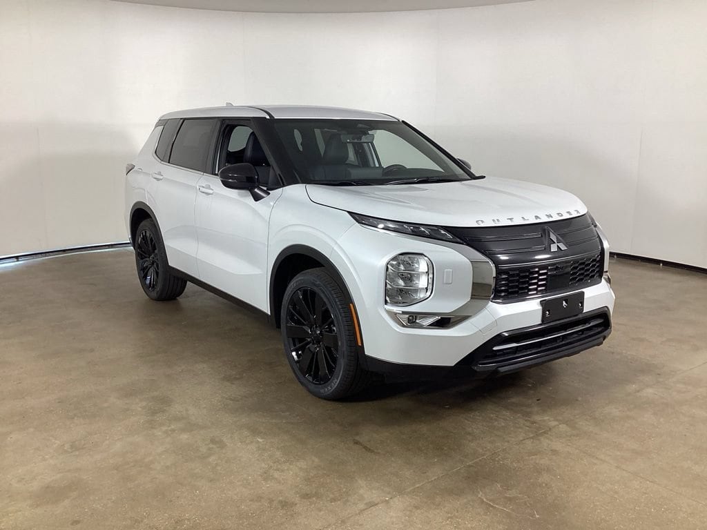 New 2026 Mitsubishi Outlander LE SUV