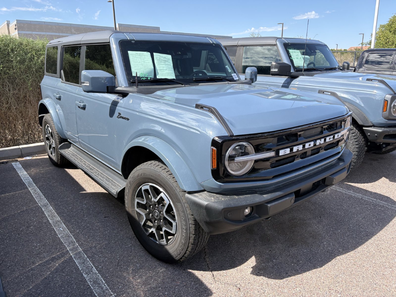 Certified 2025 Ford Bronco Outer Banks SUV