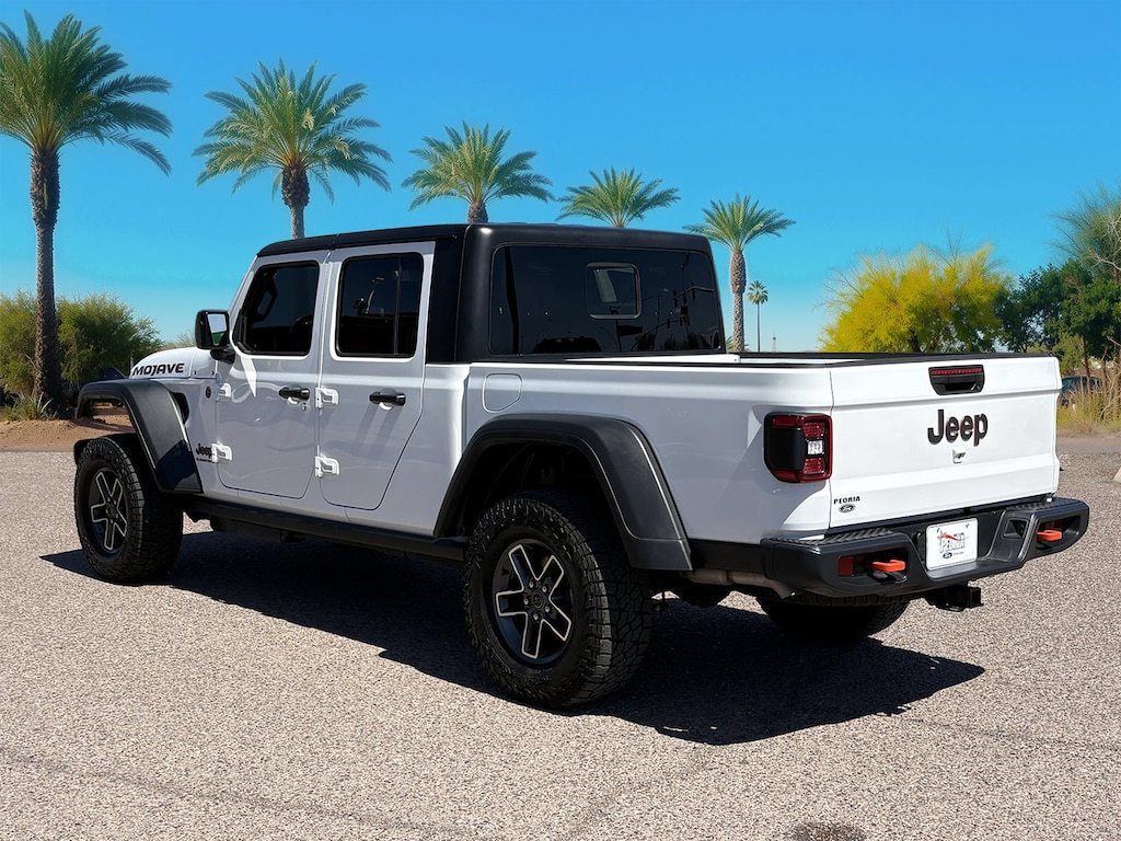Used 2026 Jeep Gladiator Mojave Truck Crew Cab