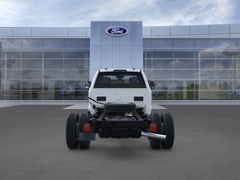 2025 Ford F-550 Super Duty Chassis Cab XL - Photo 7