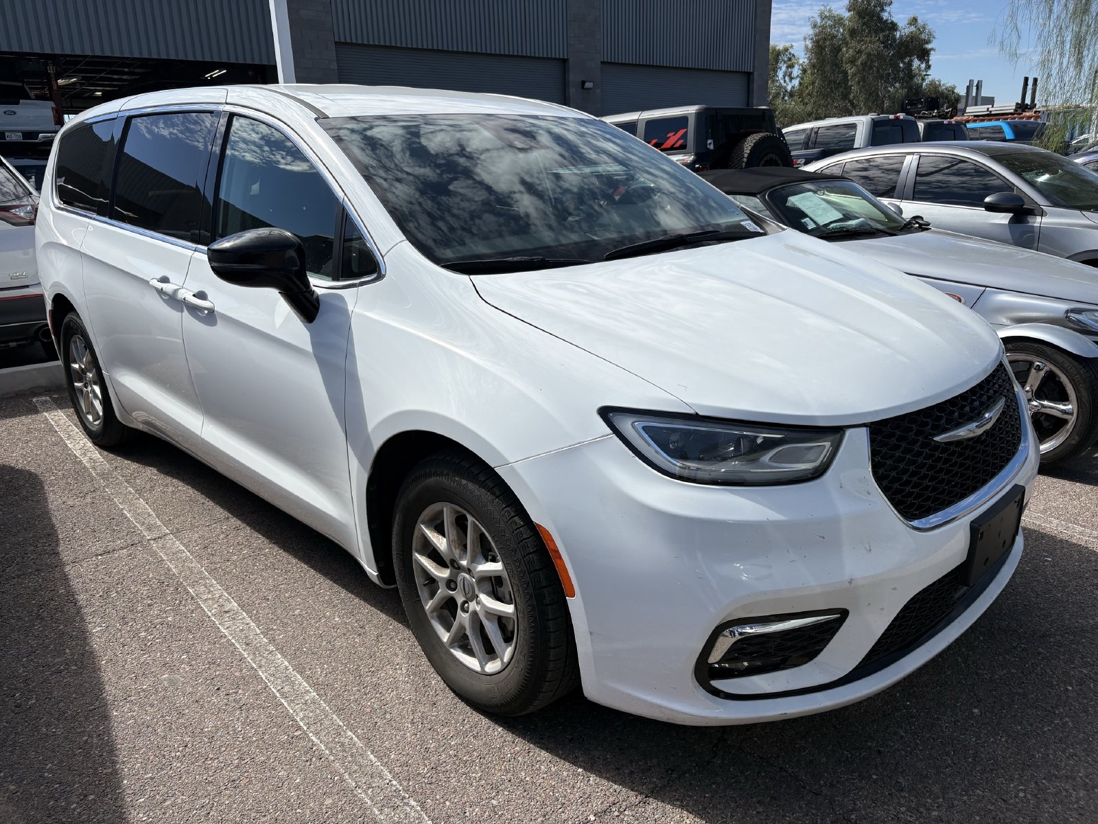 Used 2024 Chrysler Pacifica Touring L Van Passenger Van