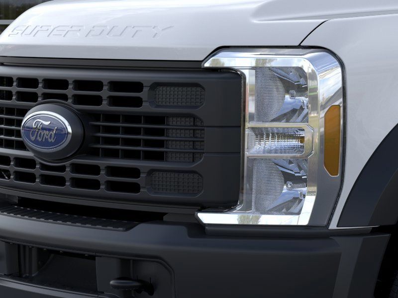 2025 Ford F-550 Super Duty Chassis Cab XL - Photo 19
