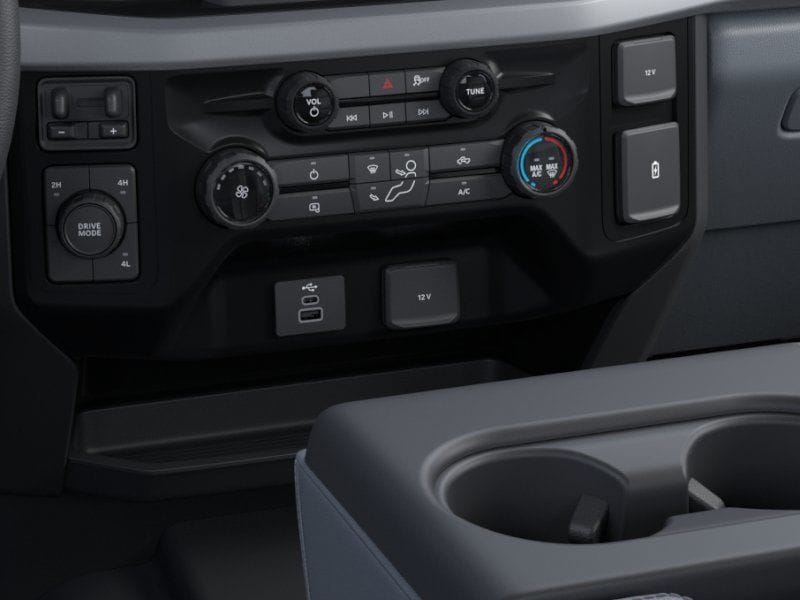 2025 Ford F-550 Super Duty Chassis Cab XL - Photo 17