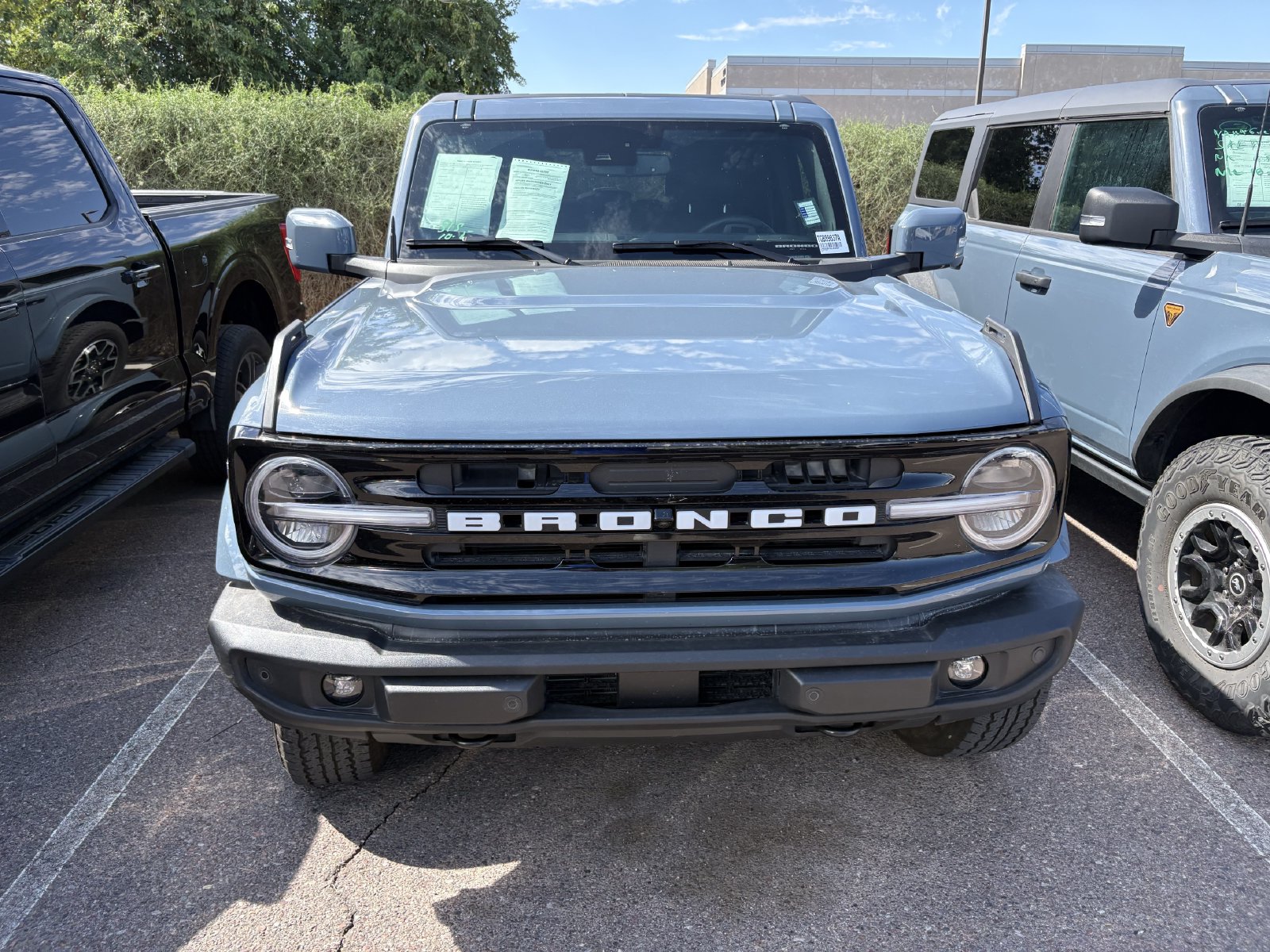 Certified 2025 Ford Bronco Outer Banks SUV