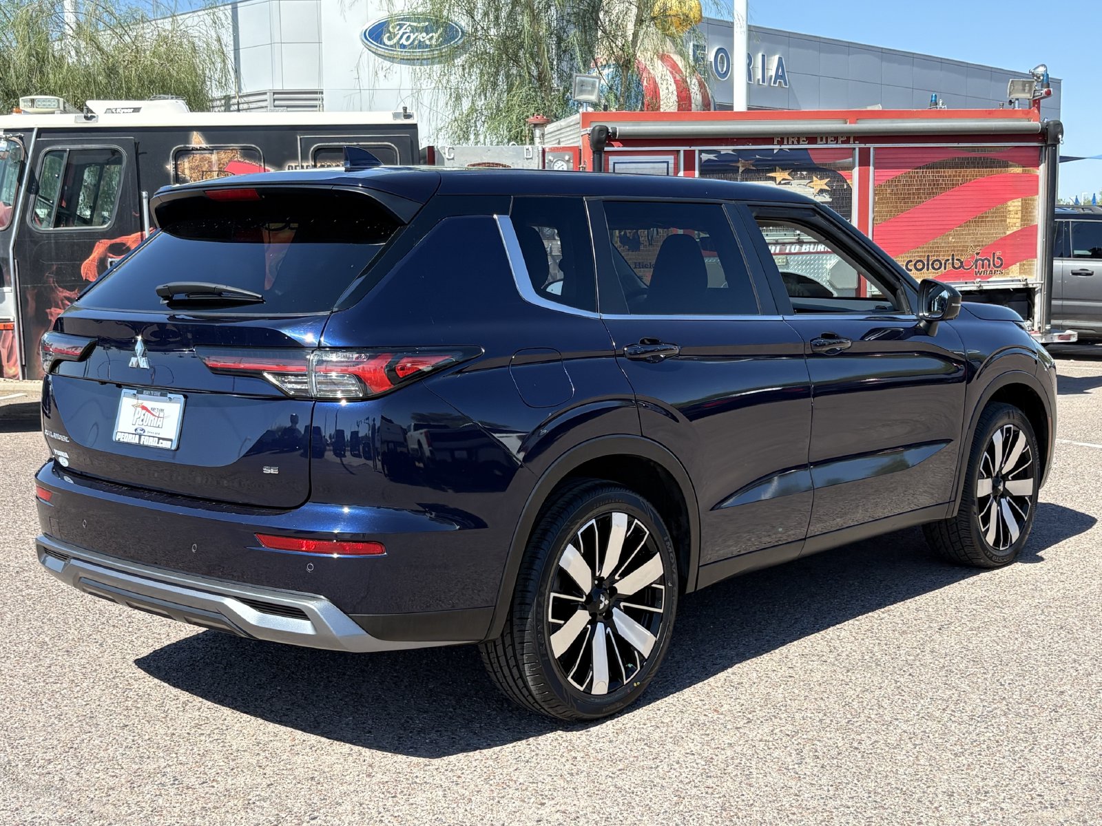 Used 2025 Mitsubishi Outlander SE SUV