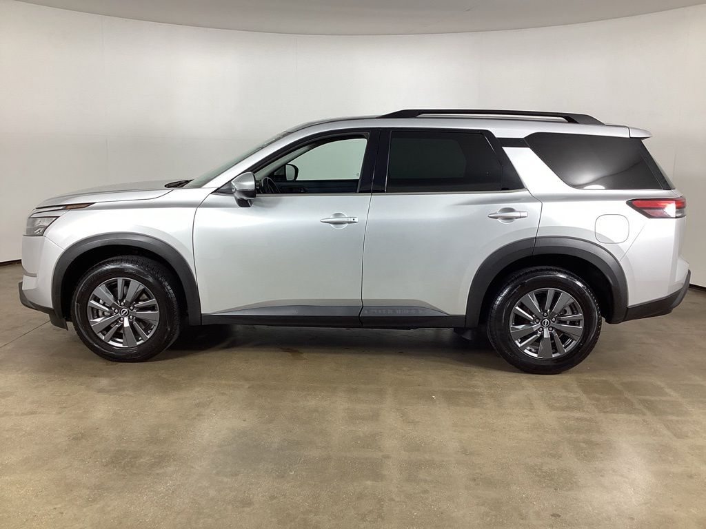 2024 Nissan Pathfinder SV - Photo 8