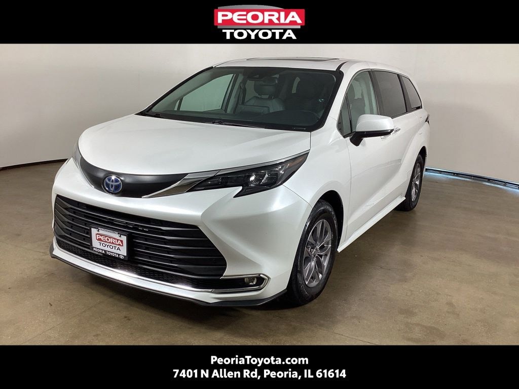 Used 2024 Toyota Sienna XLE Minivan/Van